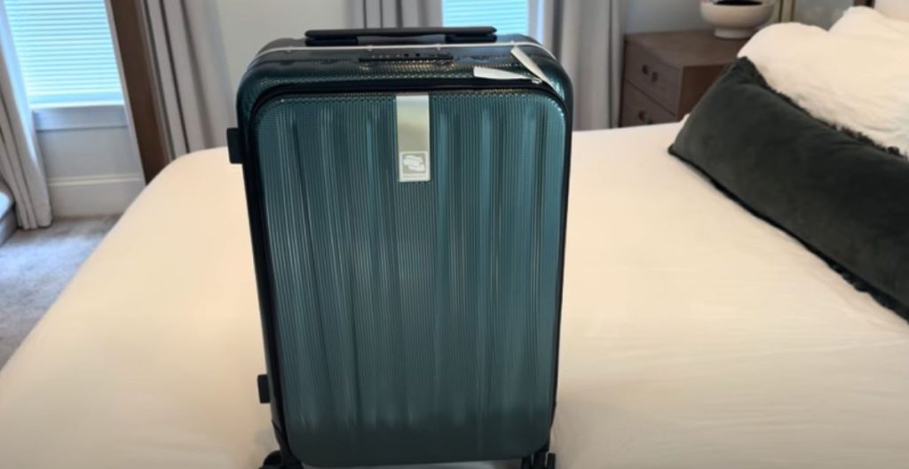 Hanke Carry On Luggage Reviews: A Reliable Travel Companion