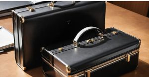 difference between briefcase and attache case