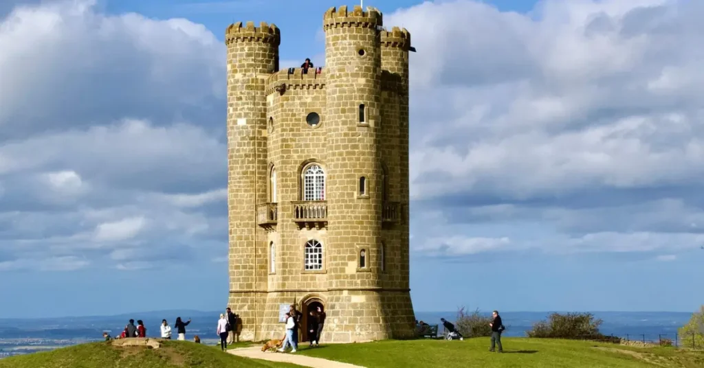 Broadway tower 