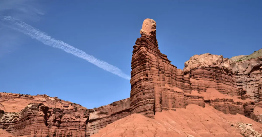 Chimney Rock Loop