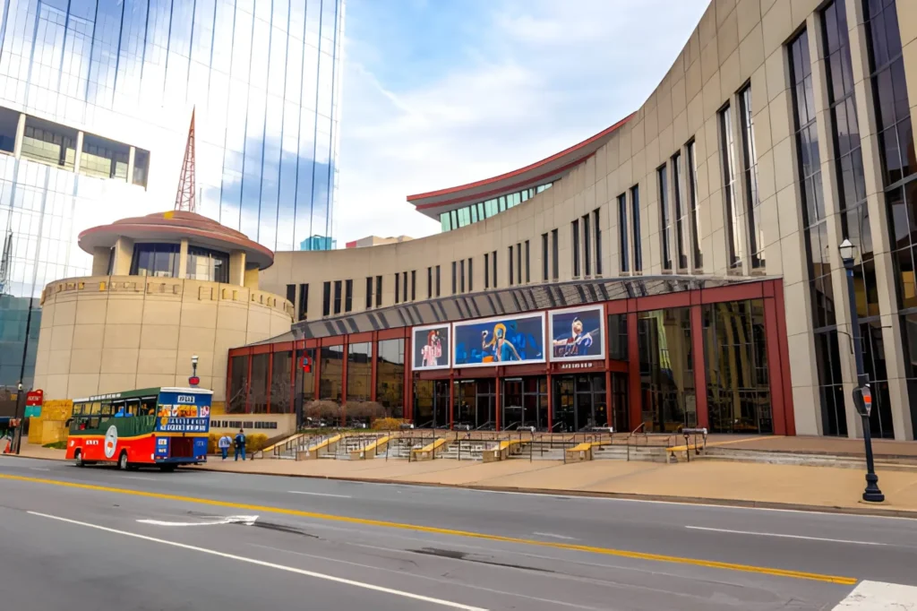 First Time in Nashville – Top Things to Do & Eat