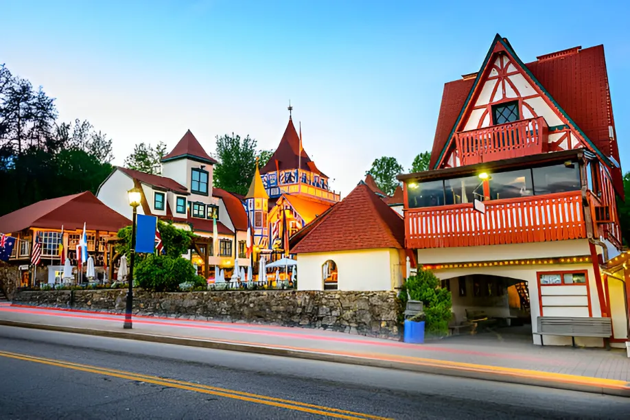 Best Small Towns In America To Visit - 20 Must Visit USA Small Towns