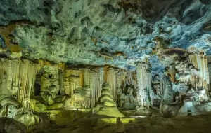 Bristol Caverns