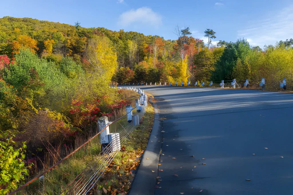 The Mohawk Trail, Massachusetts